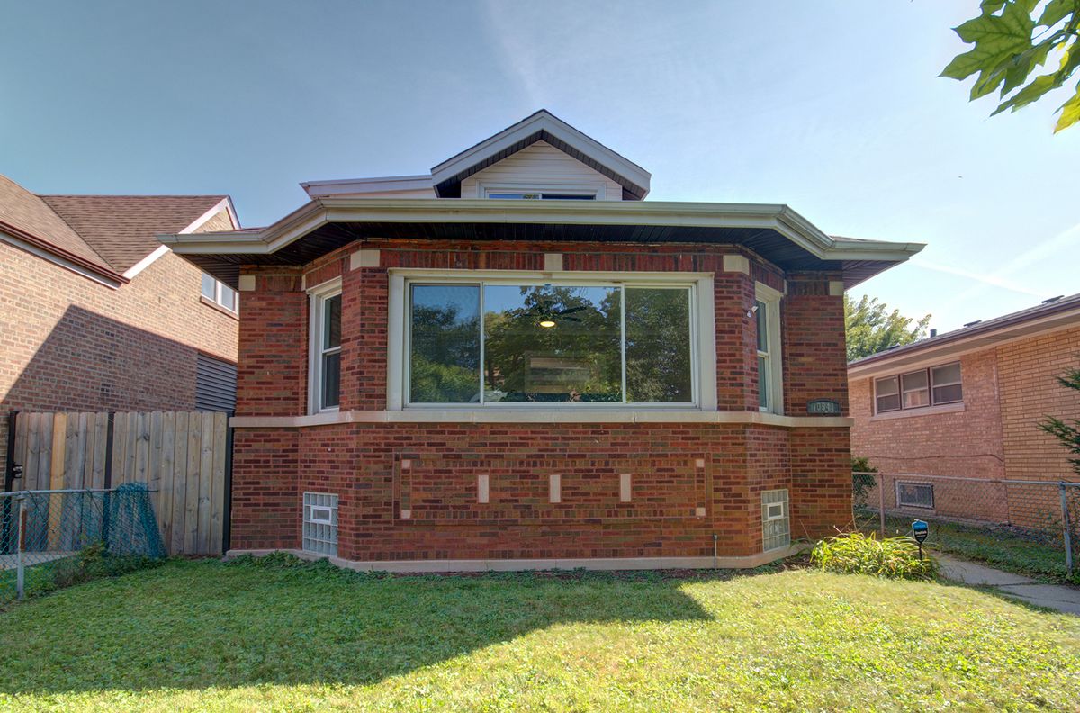 10541 Normal Avenue, Chicago, IL 60628