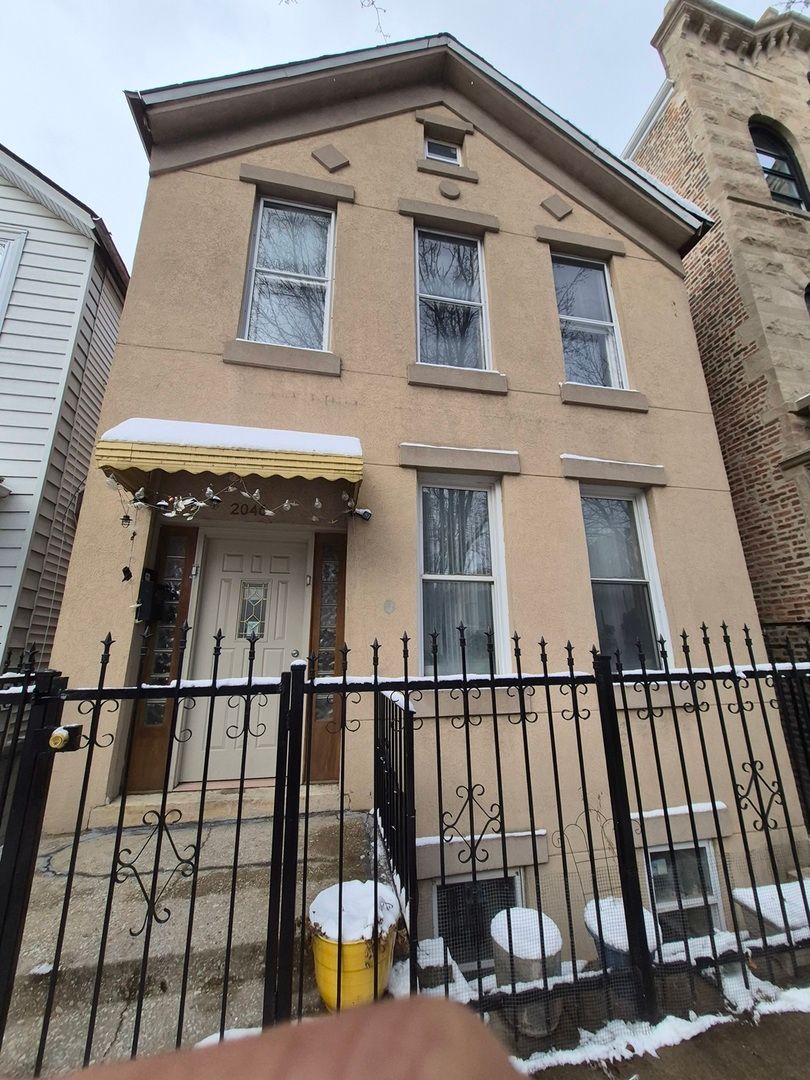 2046 19th Street, Chicago, IL 60608