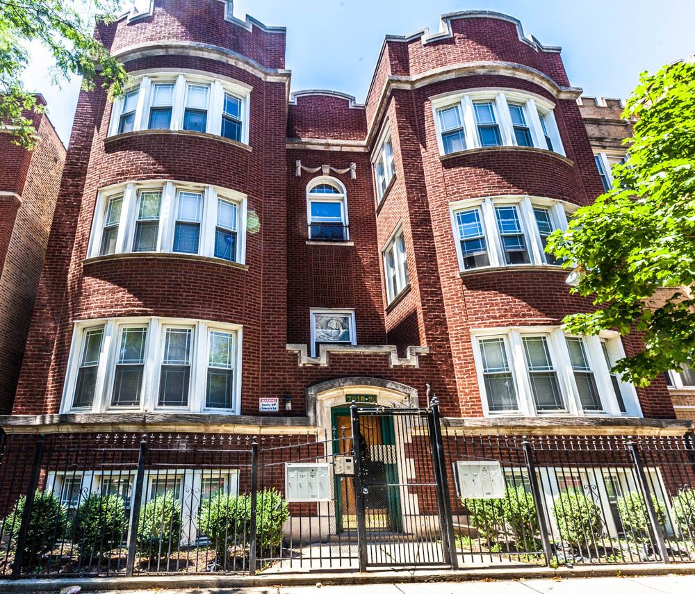 7020 S PAXTON Avenue #1S — Chicago, IL 60649