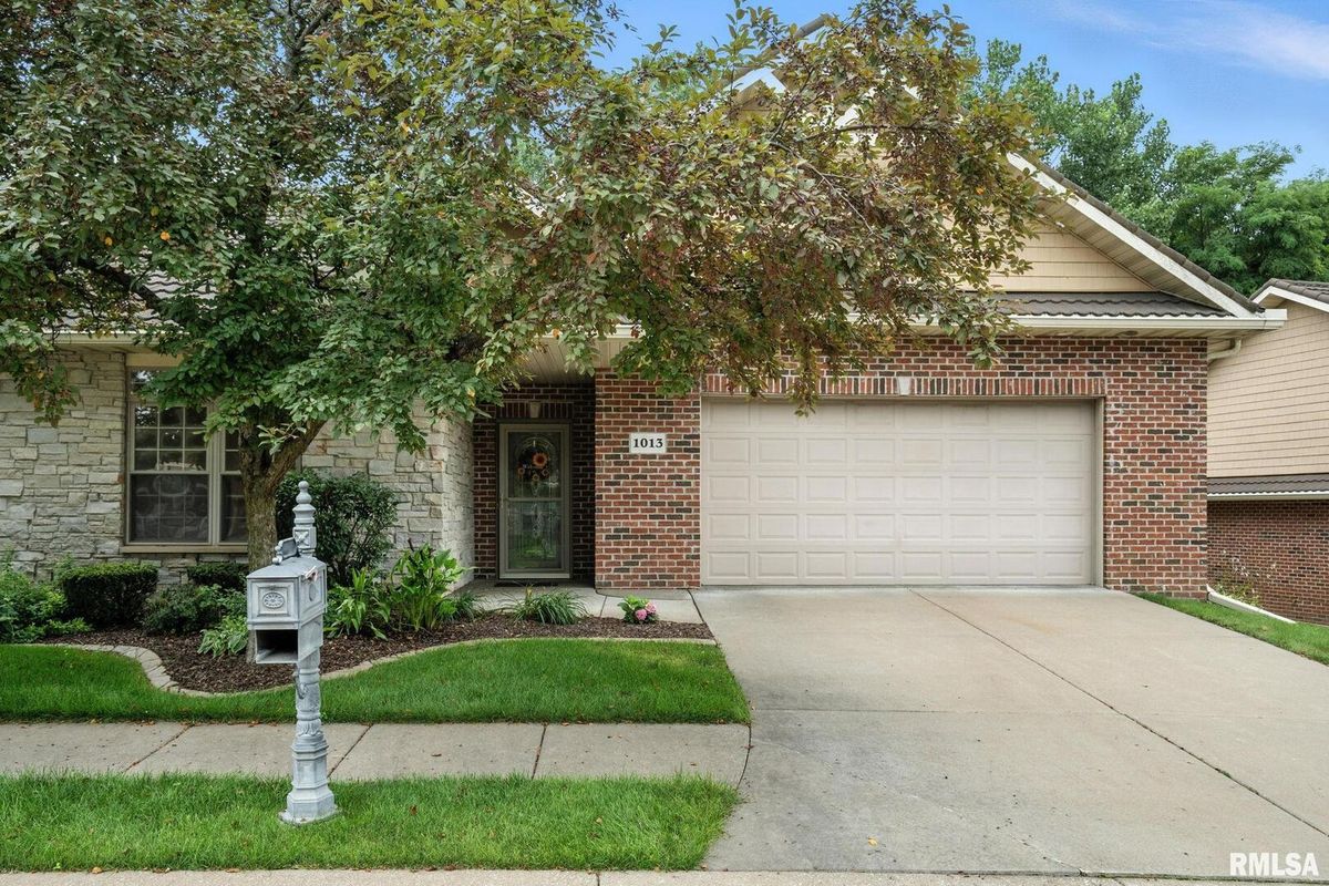1013 2ND Street Court, Moline, IL 61265