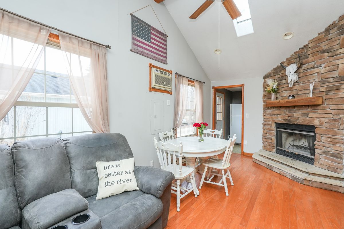 2821 Shadow Road, Momence, IL 60954