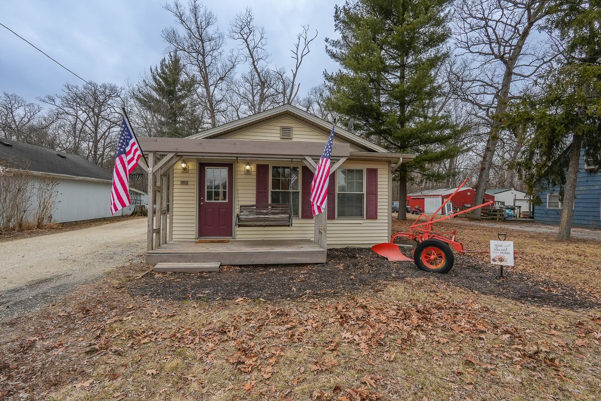 2821 Shadow Road, Momence, IL 60954