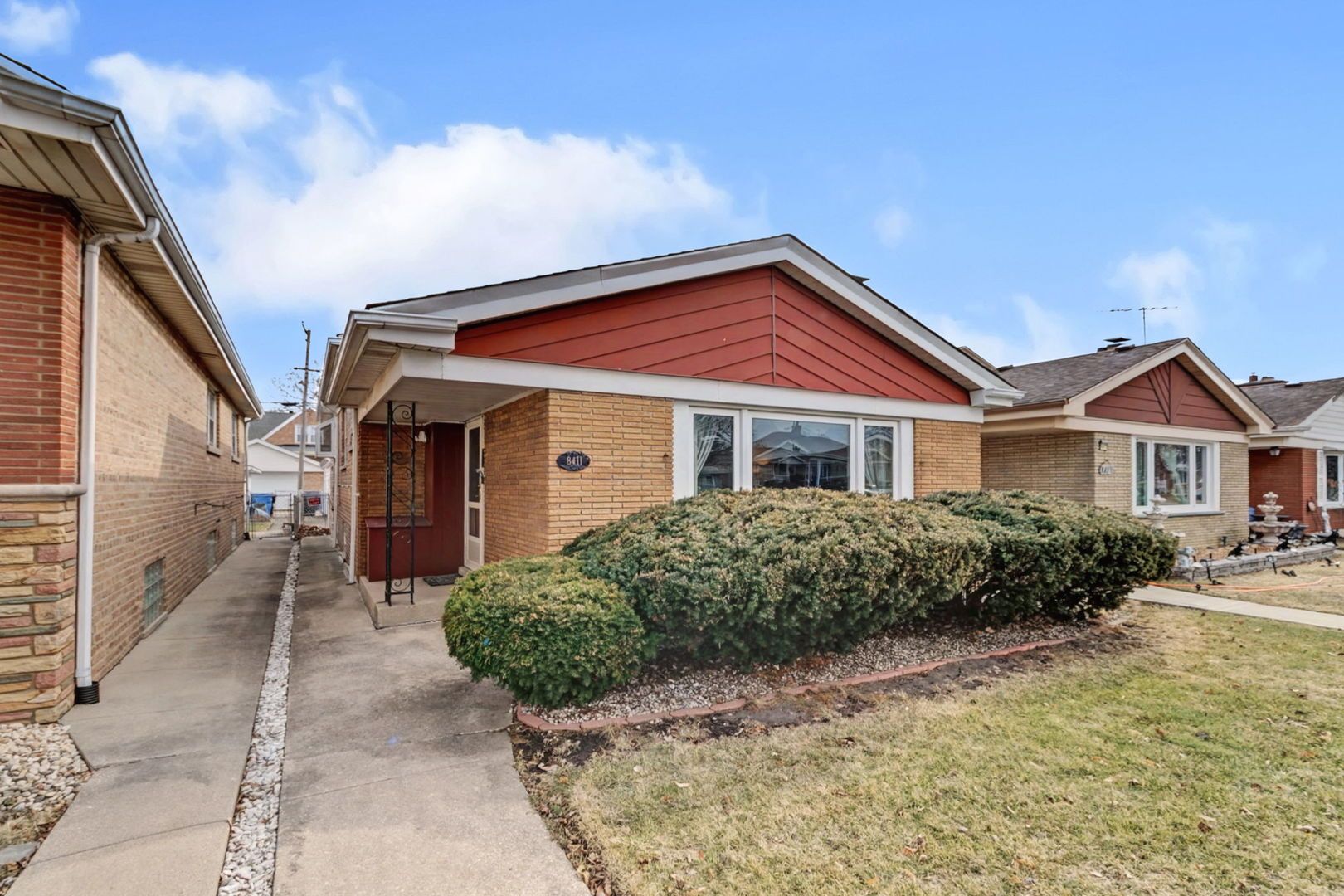 8411 S Kostner Avenue — Chicago, IL 60652