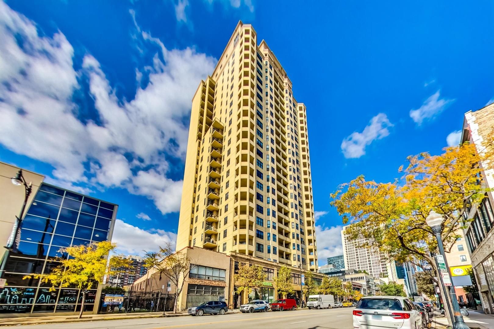 1464 MICHIGAN Avenue — Chicago, IL 60605