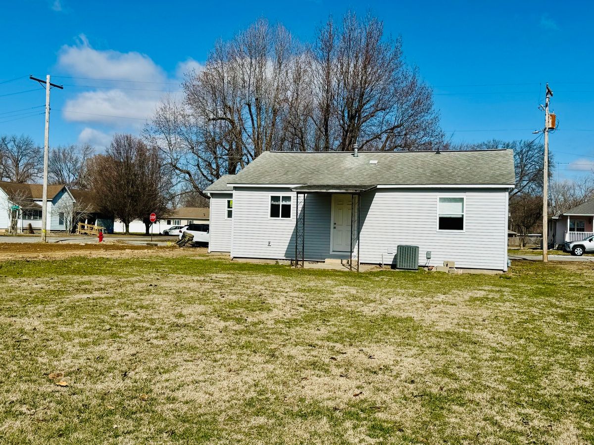 103 E North Street, Sesser, IL 62884