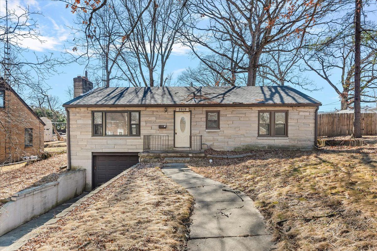 2919 Wasson Way — Decatur, IL 62521
