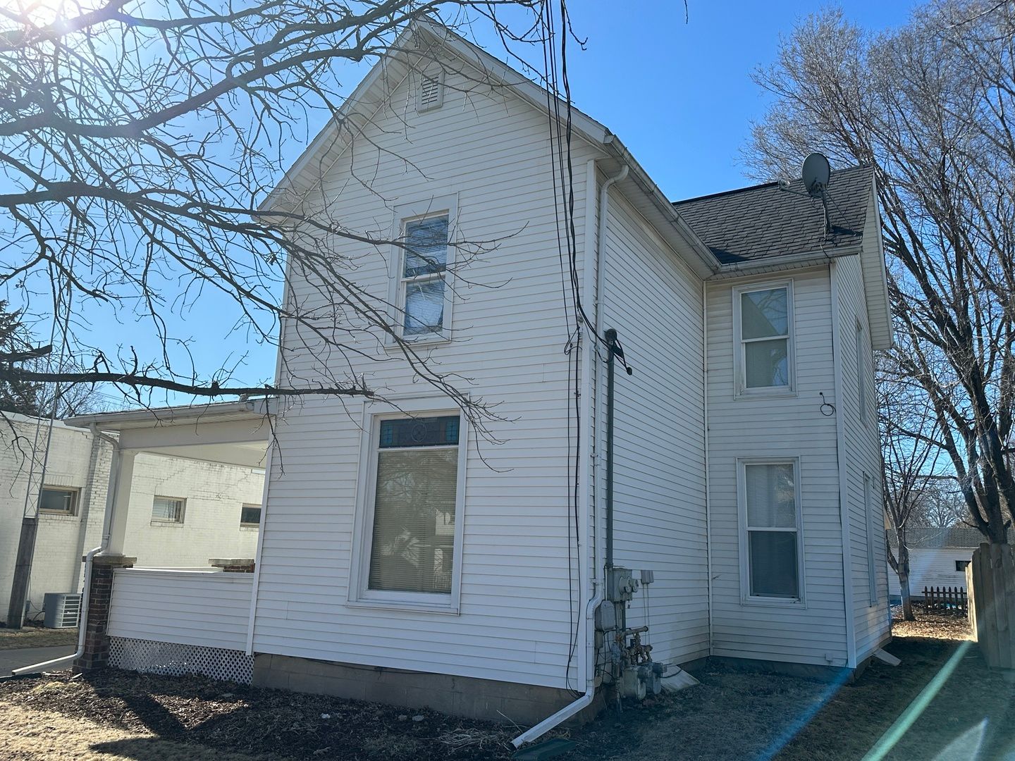 408 N West Avenue — Freeport, IL 61032