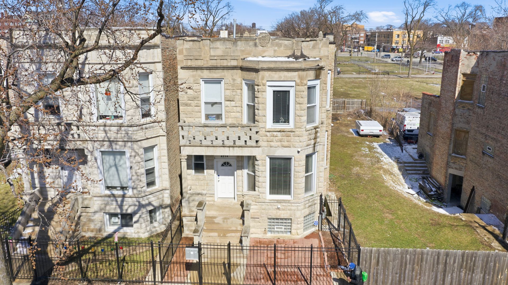 4214 Wilcox Street — Chicago, IL 60624