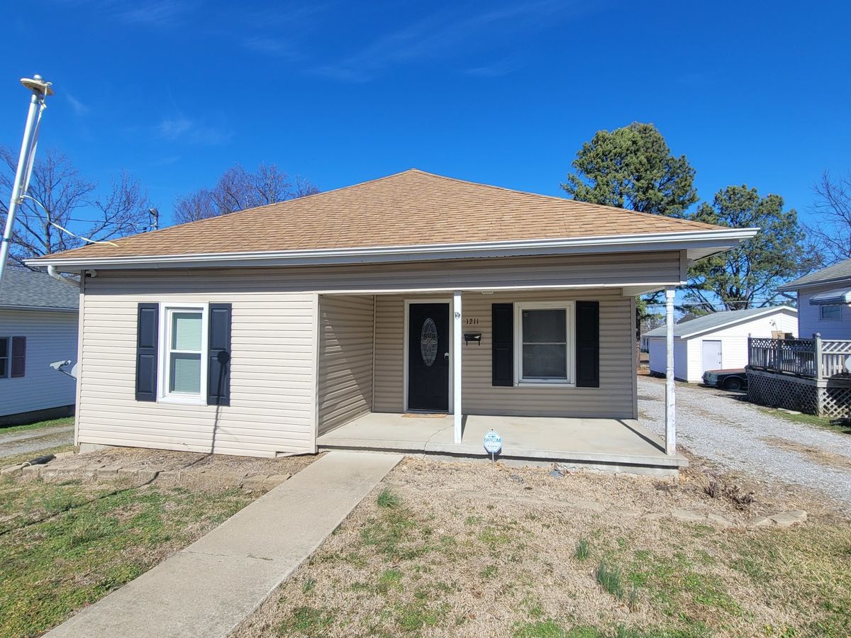 1211 Elm Street, West Frankfort, IL 62896