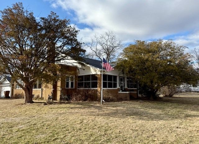 203 First Street, Fisher, IL 61843