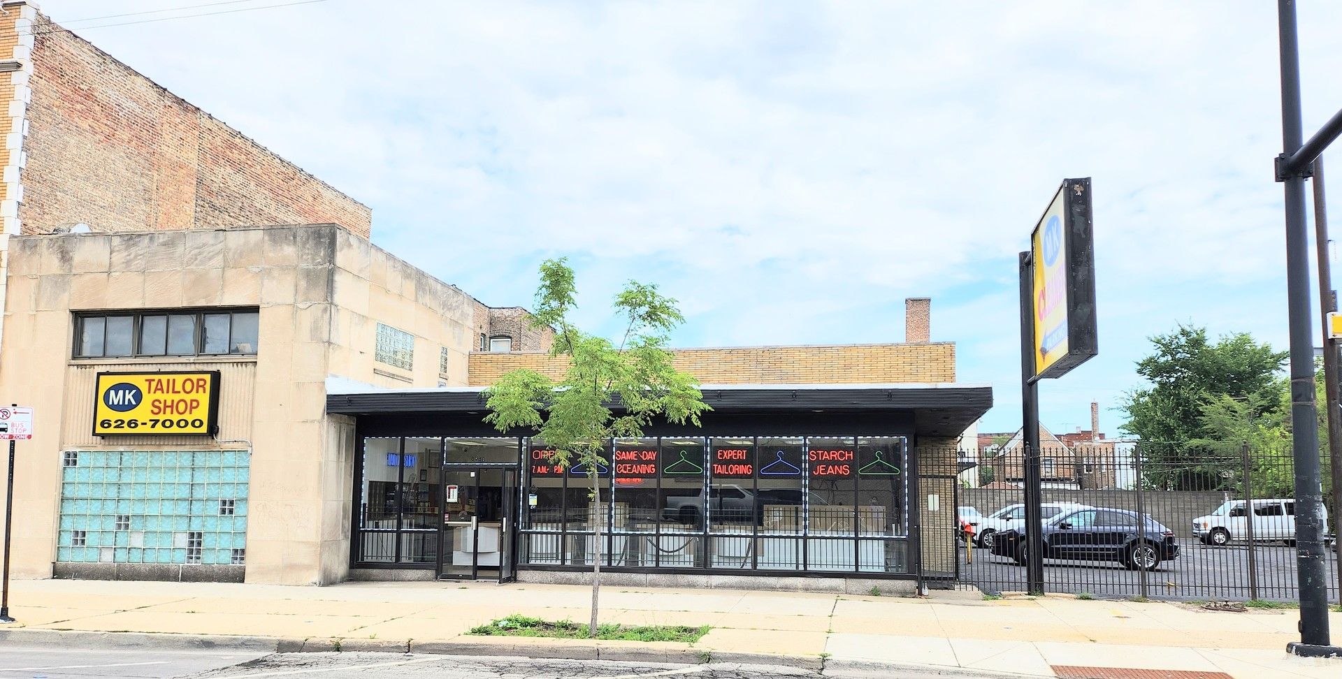4948 W Madison Street — Chicago, IL 60644