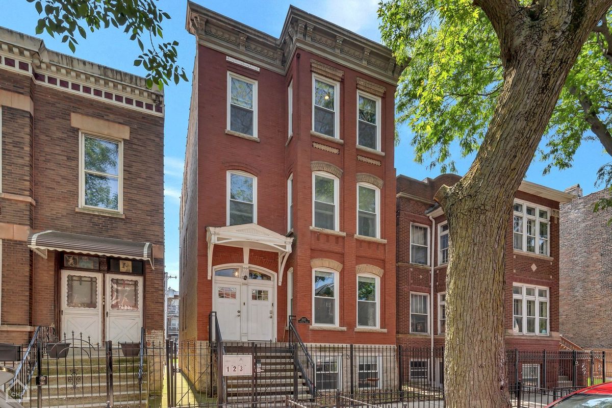 2637 Crystal Street, Chicago, IL 60622
