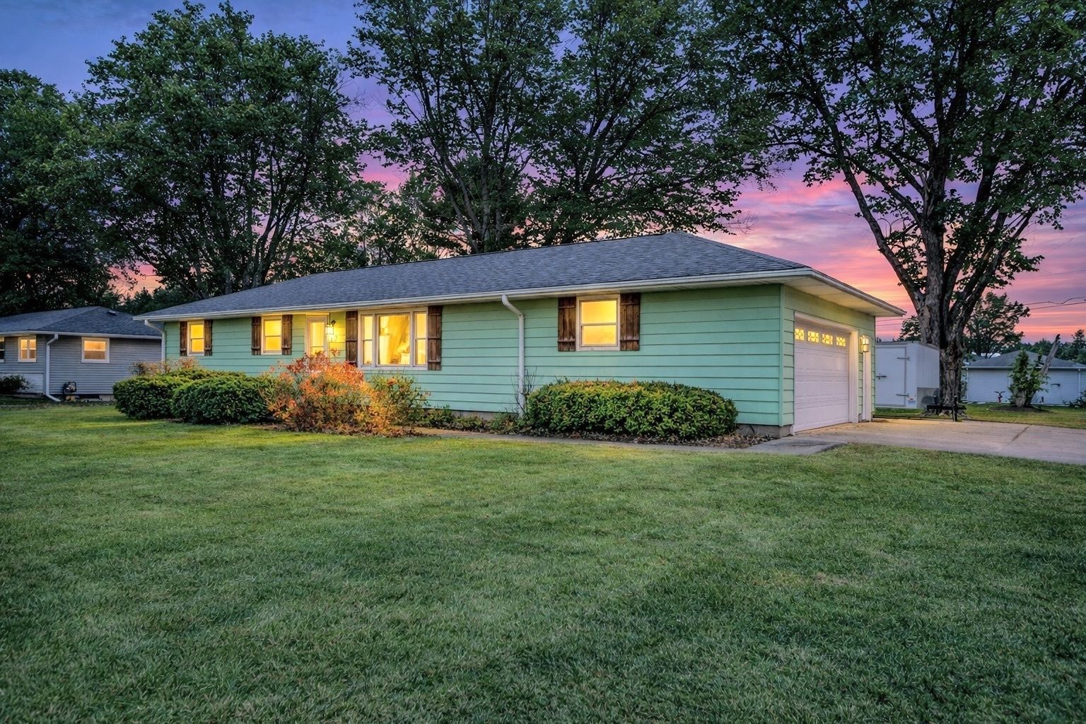 187 Alfred Drive — Sycamore, IL 60178
