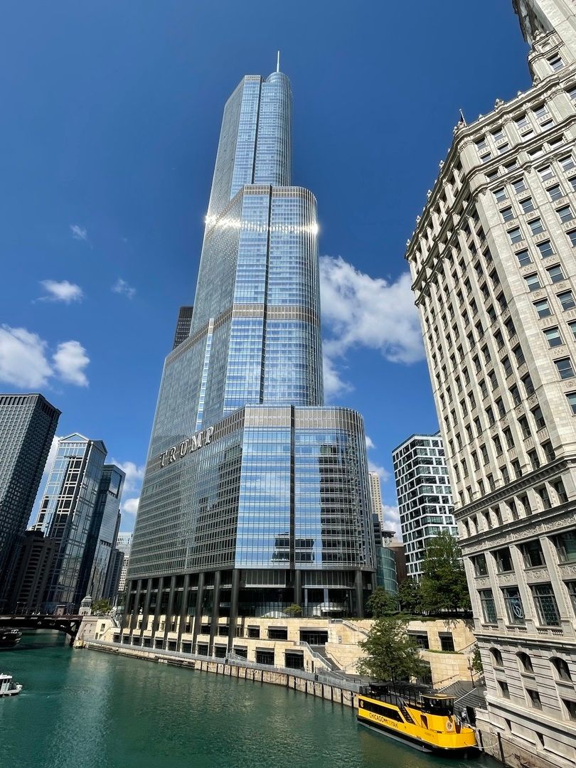401 N Wabash Avenue #32H — Chicago, IL 60611
