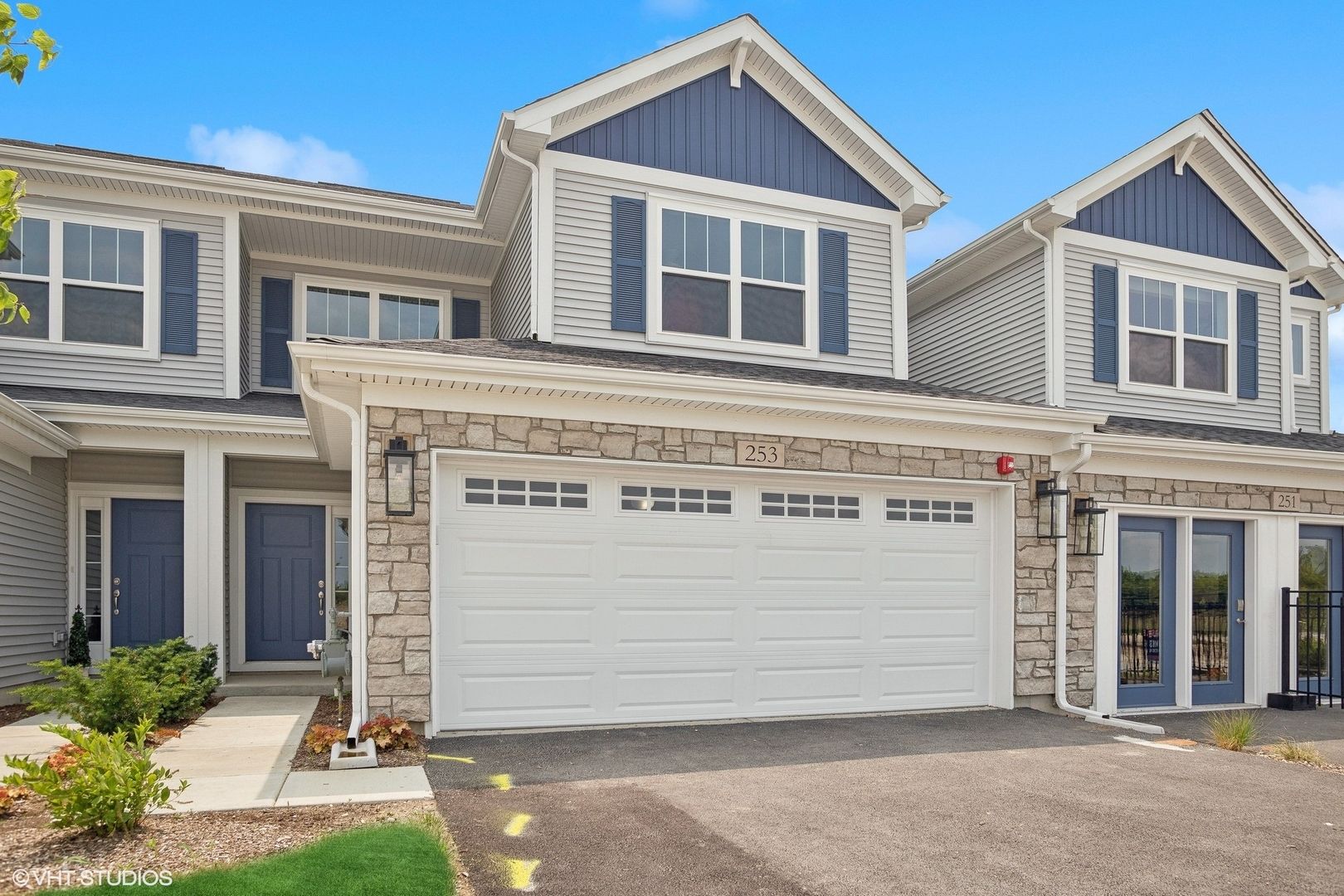 276 Masters Drive — Addison, IL 60101