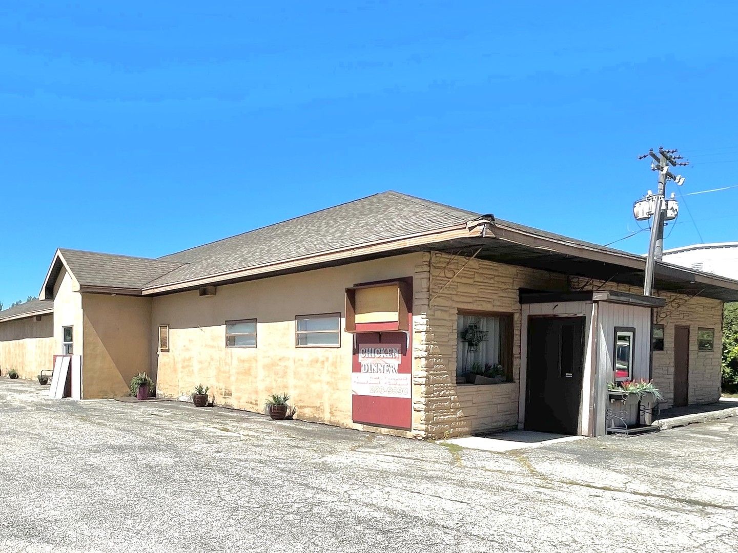 2411 St Vincents Avenue — Lasalle, IL 61301