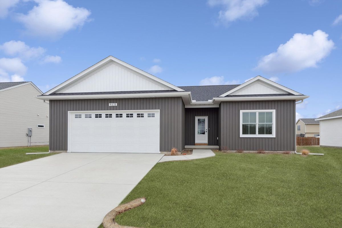 4618 12th Street, Davenport, IA 52804