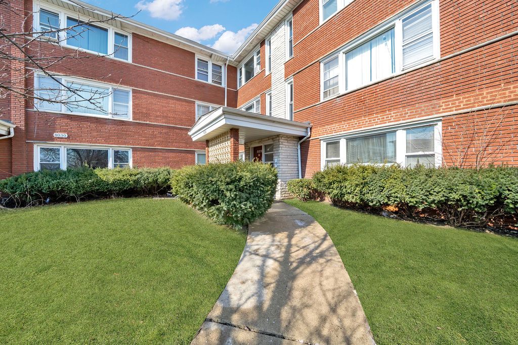 8020 Pulaski Road — Chicago, IL 60652