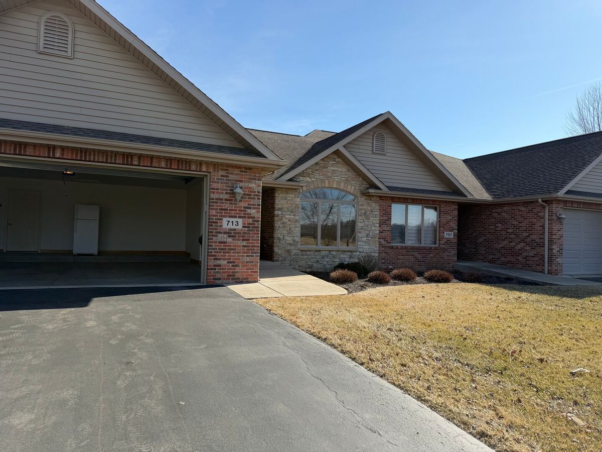 713 Birch Street, Byron, IL 61010