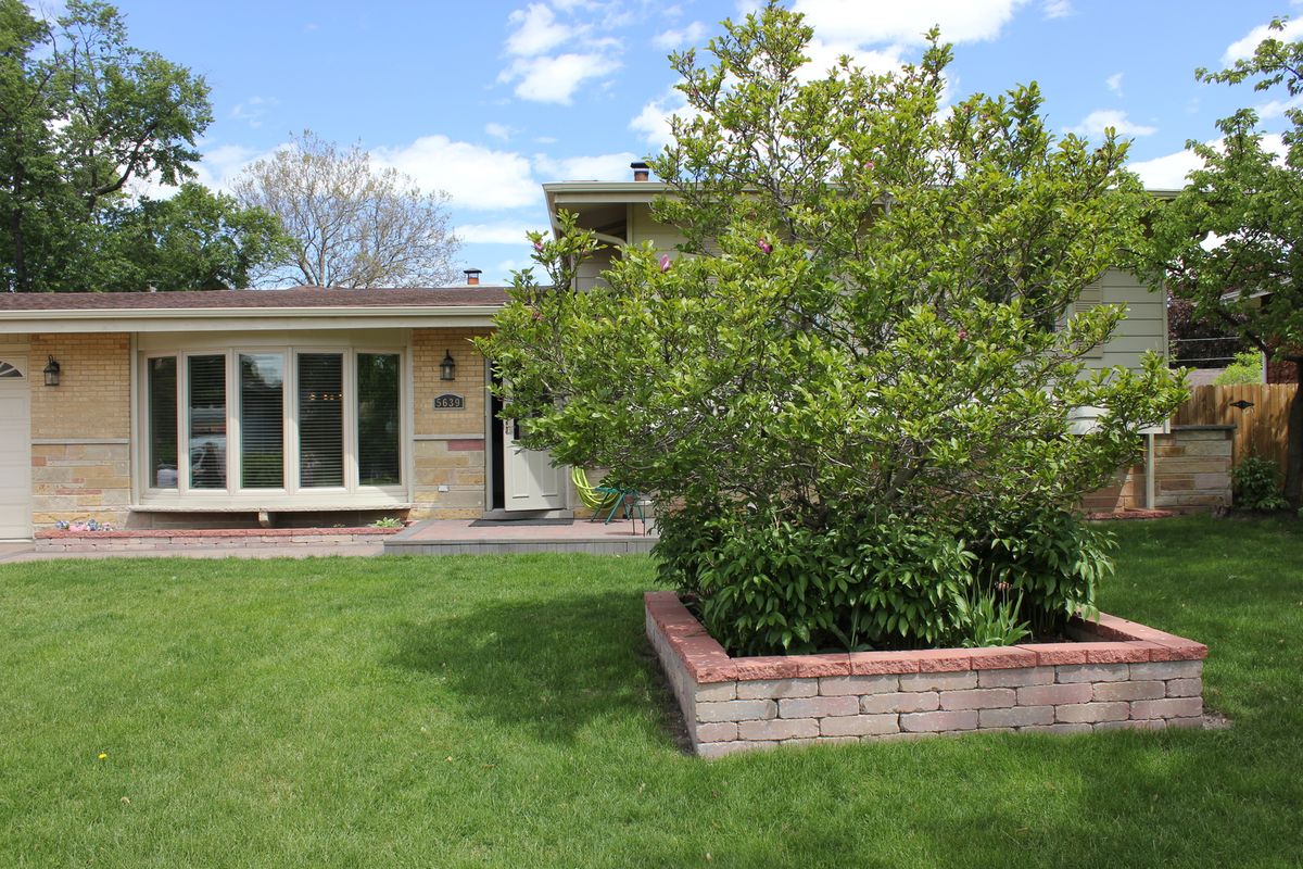 5639 N Manor Lane, Norwood Park Township, IL 60631