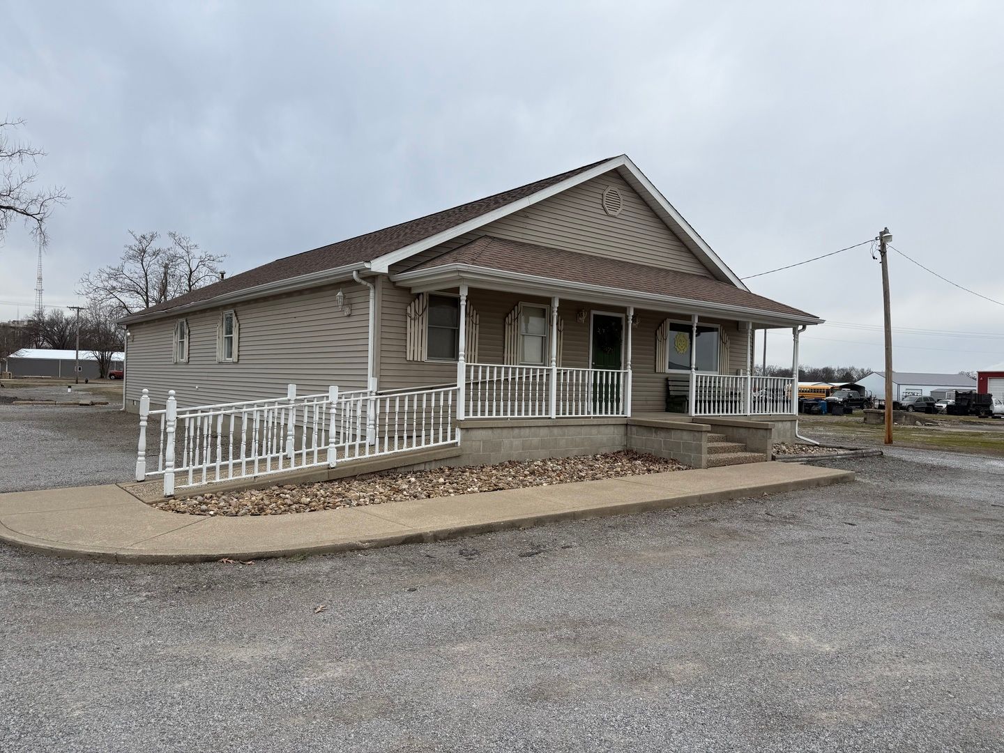 5 Veteran's Drive — Harrisburg, IL 62946