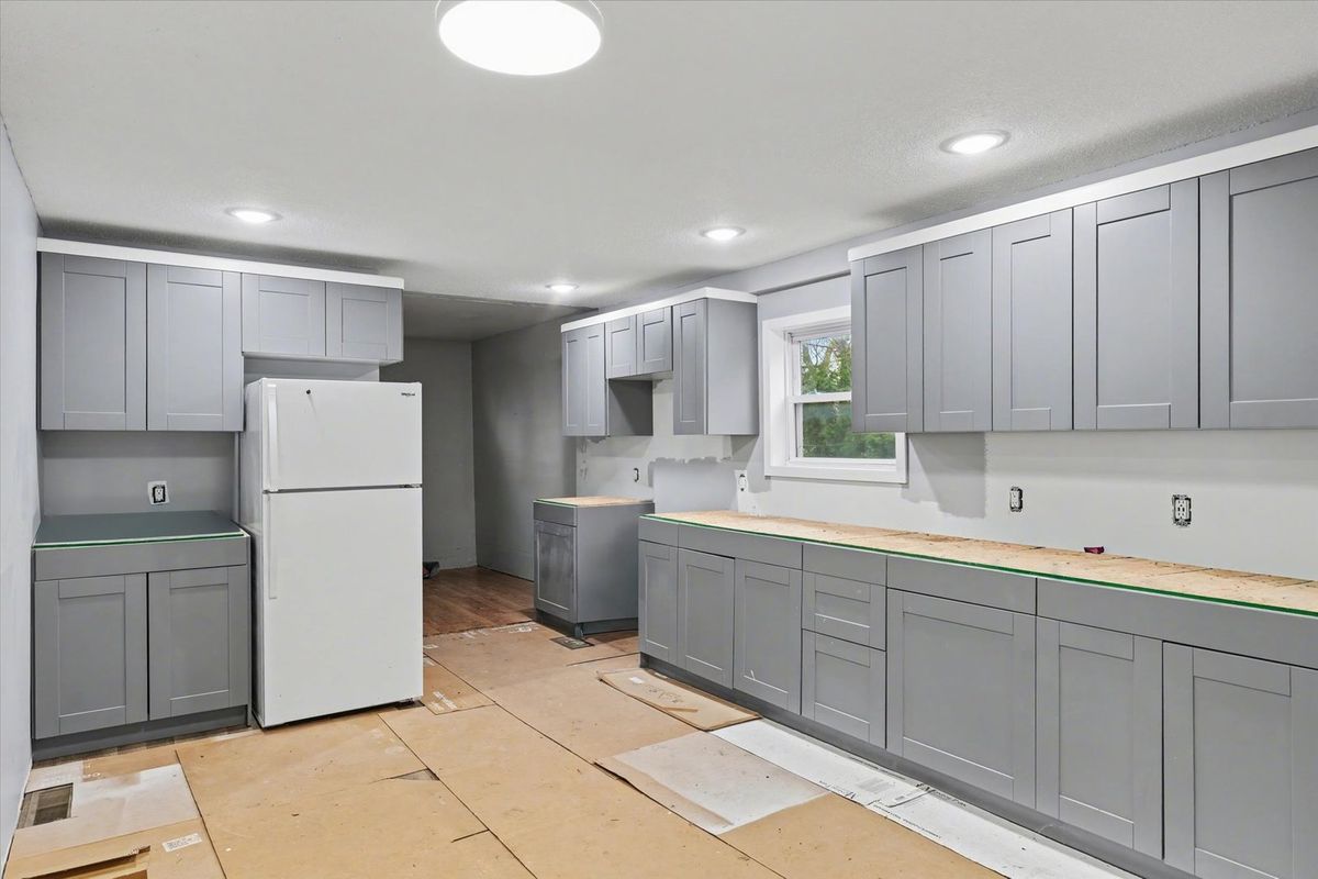 225 E Pine Street, Paxton, IL 60957