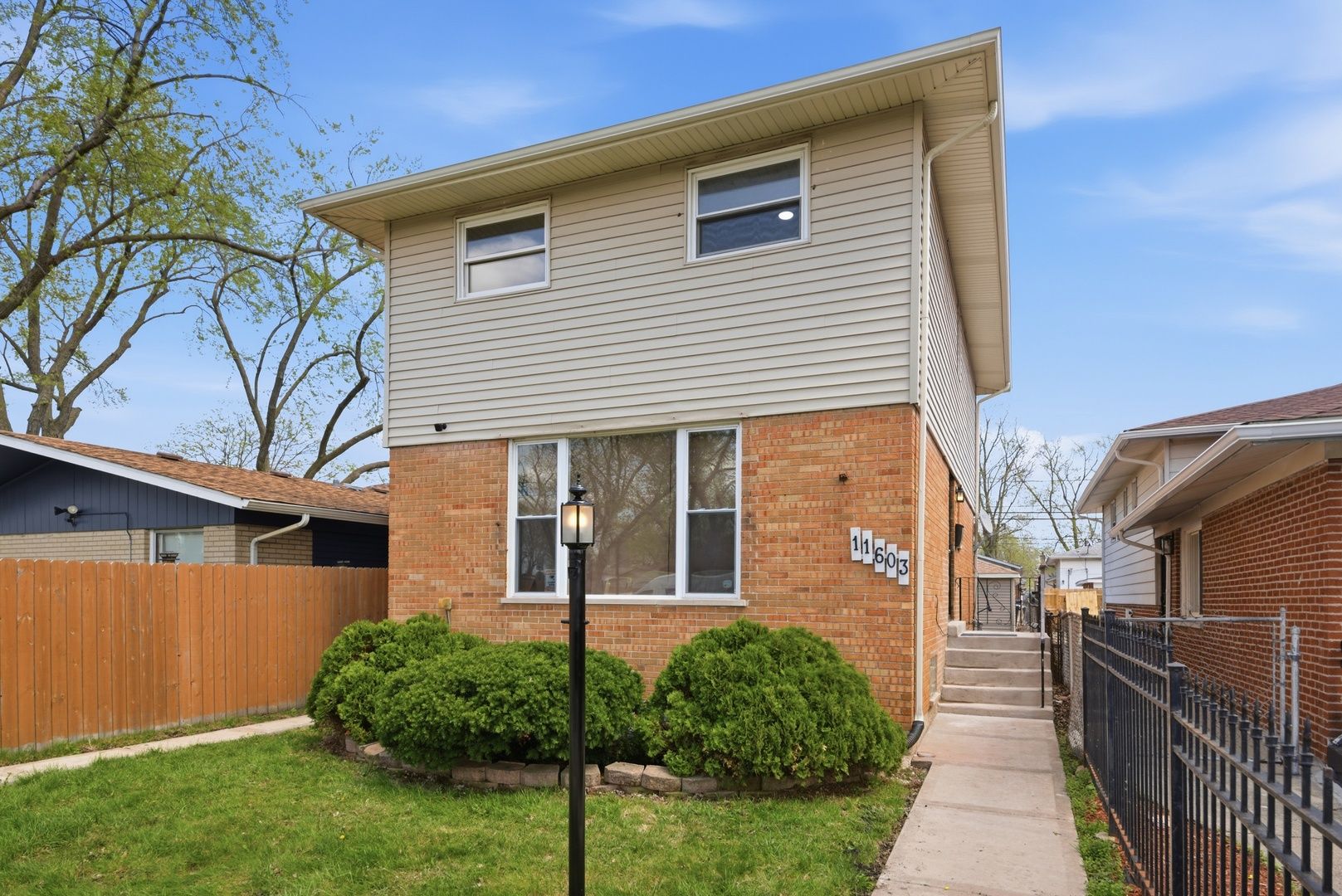 11603 S Loomis Street — Chicago, IL 60643