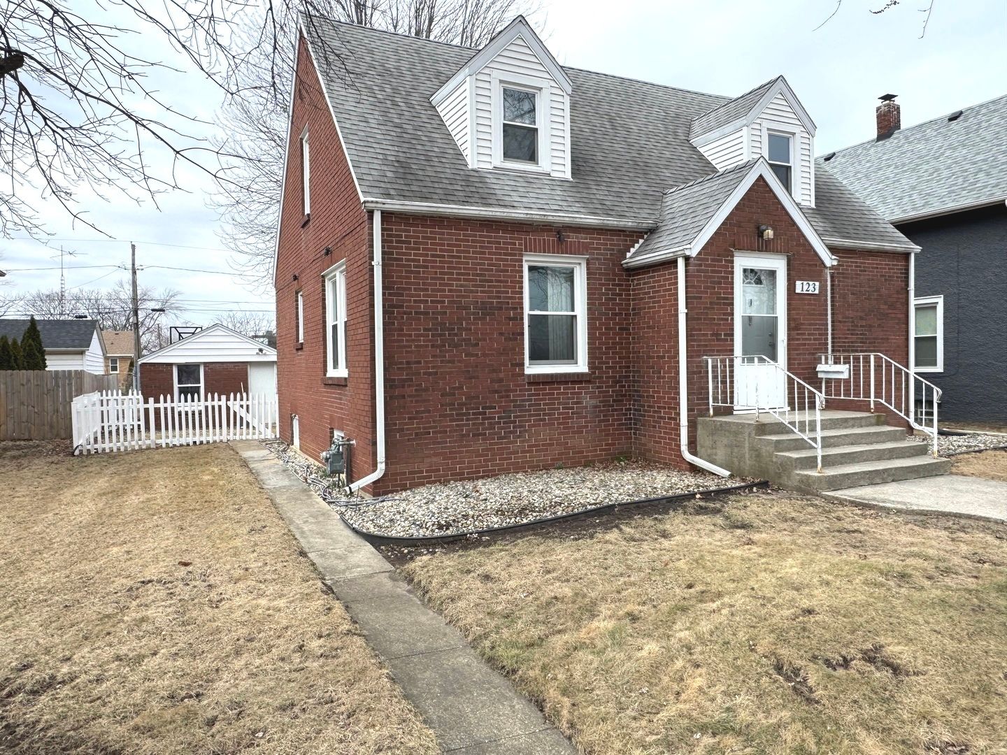 123 S Alma Avenue — Kankakee, IL 60901