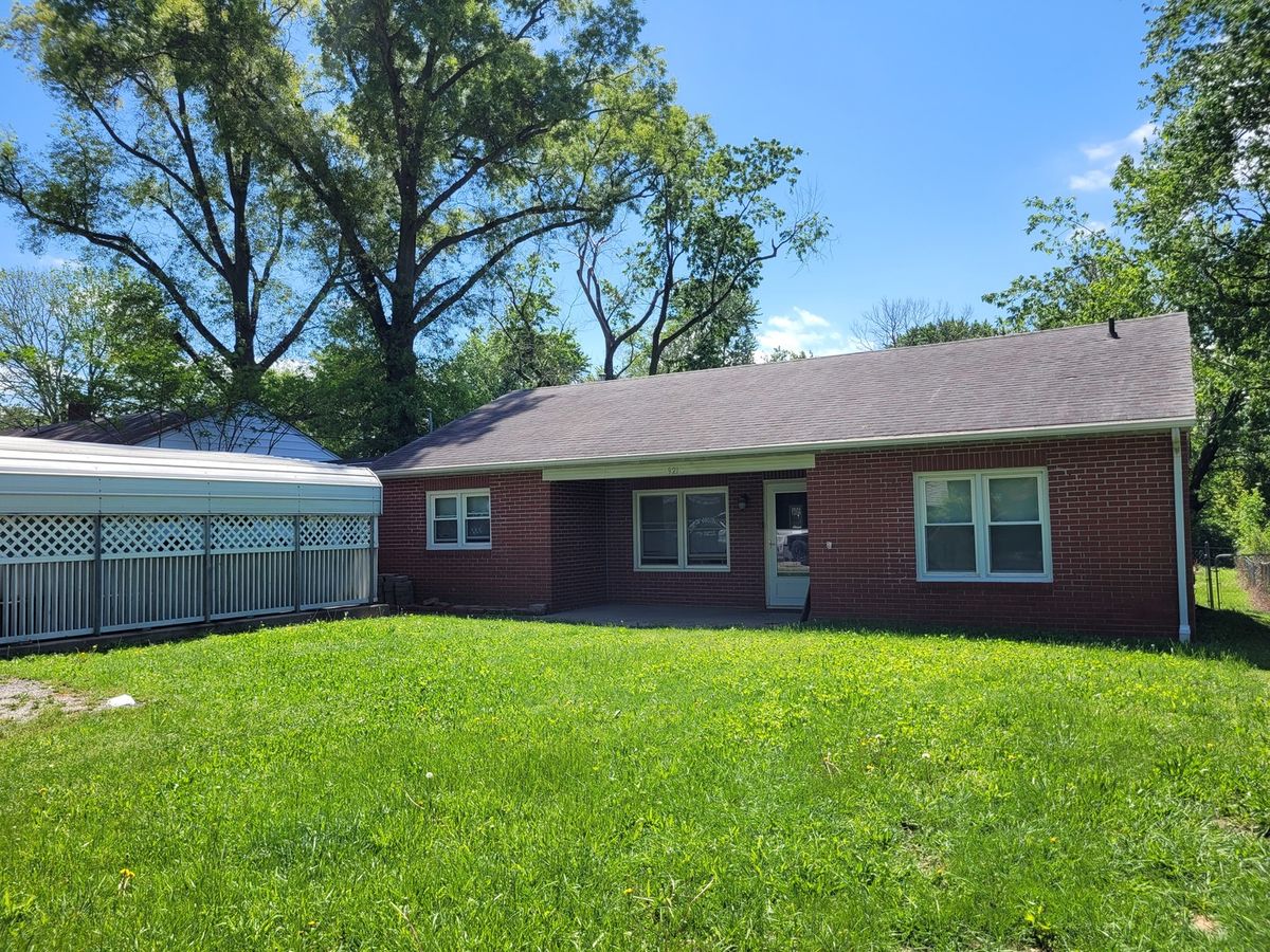 921 Airport Road, Mt Vernon, IL 62864