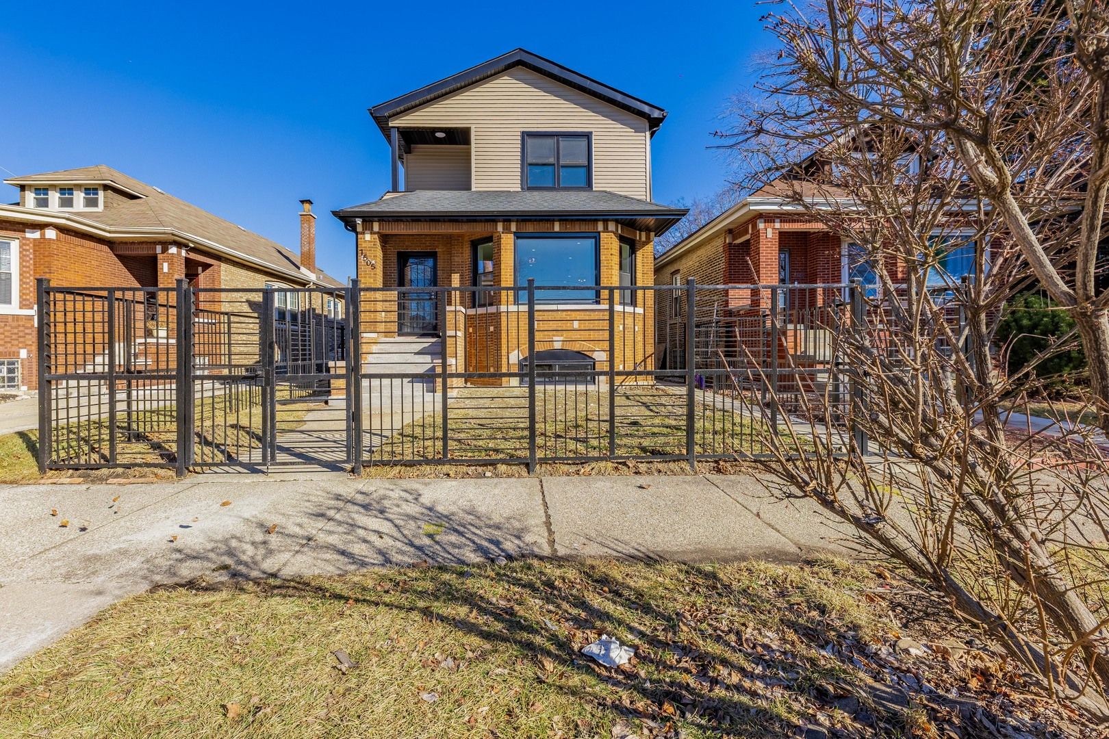 7505 Wolcott Avenue — Chicago, IL 60620