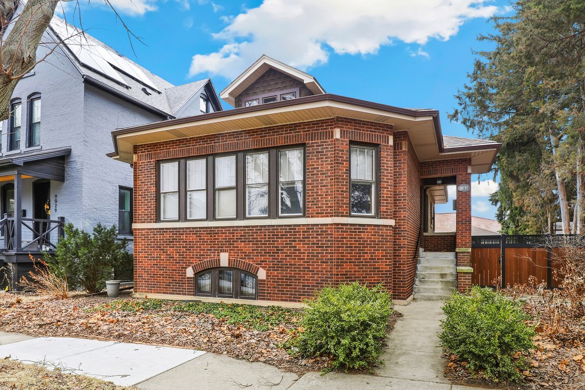 9031 Fairview Avenue, Brookfield, IL 60513