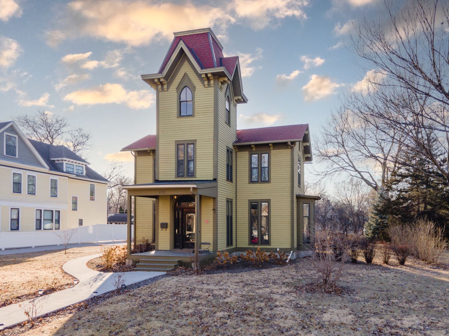 824 20th Street — Rock Island, IL 61201
