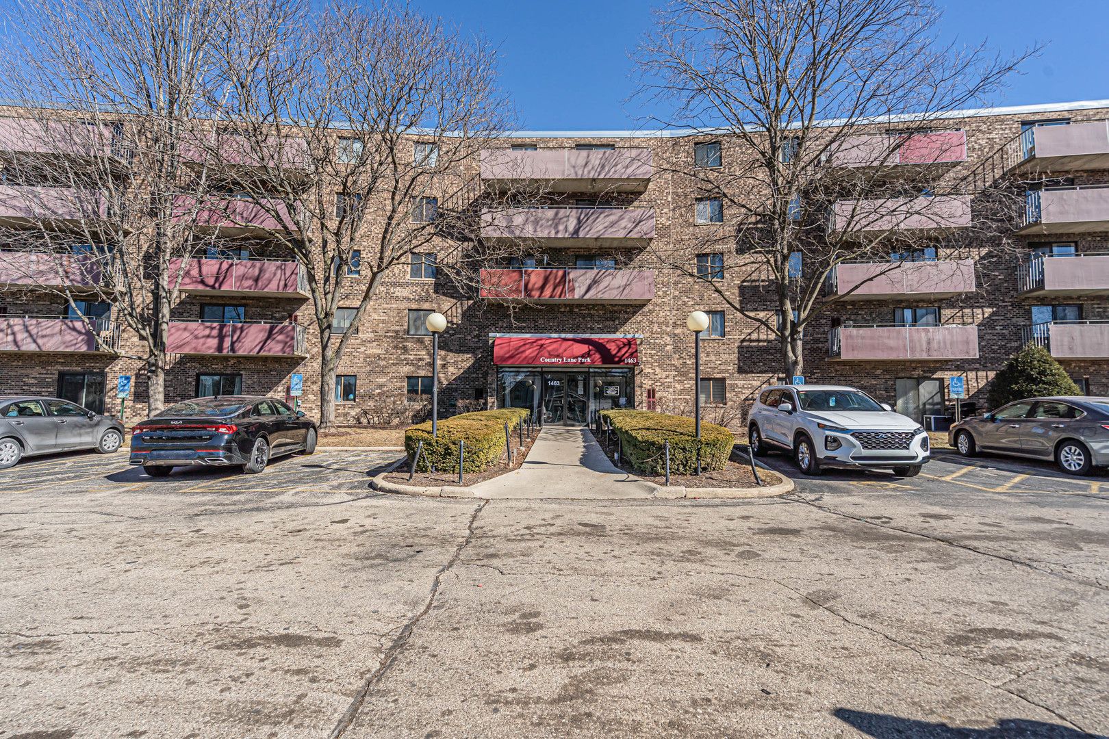 1463 Mercury Drive #507 — Schaumburg, IL 60193