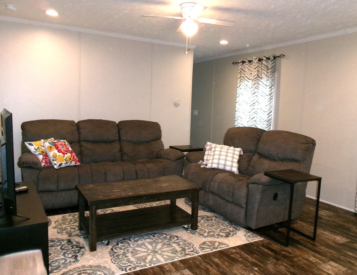 205 & 207 5th Street, Carmi, IL 62821