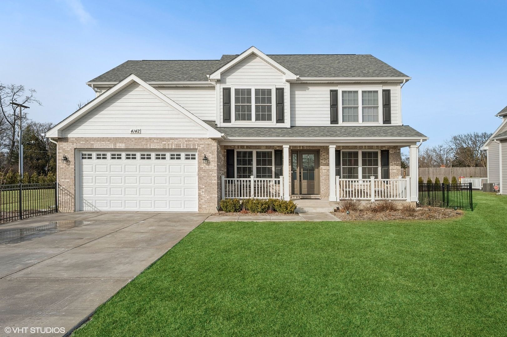 4142 Hampton Court — Glenview, IL 60026