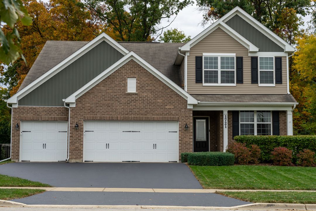1721 HARCOURT Drive — Woodridge, IL 60517