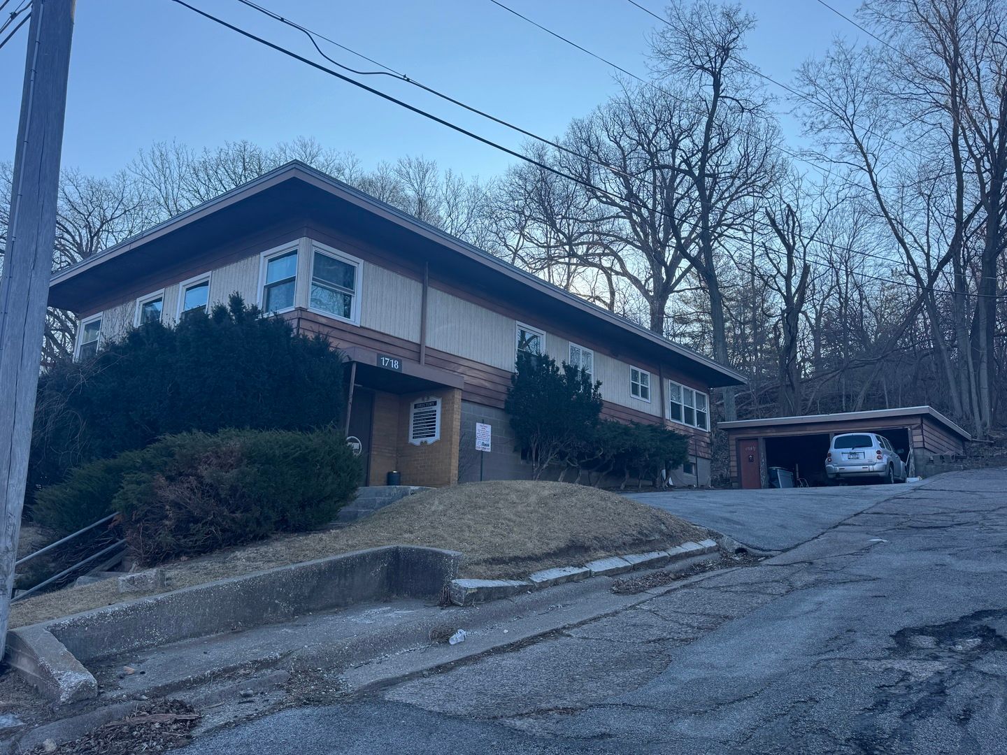 1718 8th Avenue — Moline, IL 61265