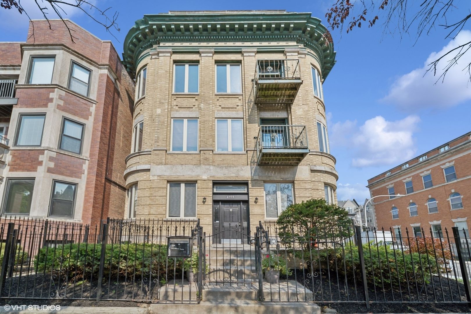 4759 S Forrestville Avenue #1W — Chicago, IL 60615