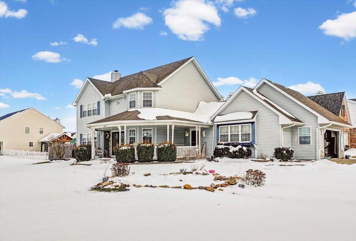 510 Winston Drive, St. Joseph, IL 61873
