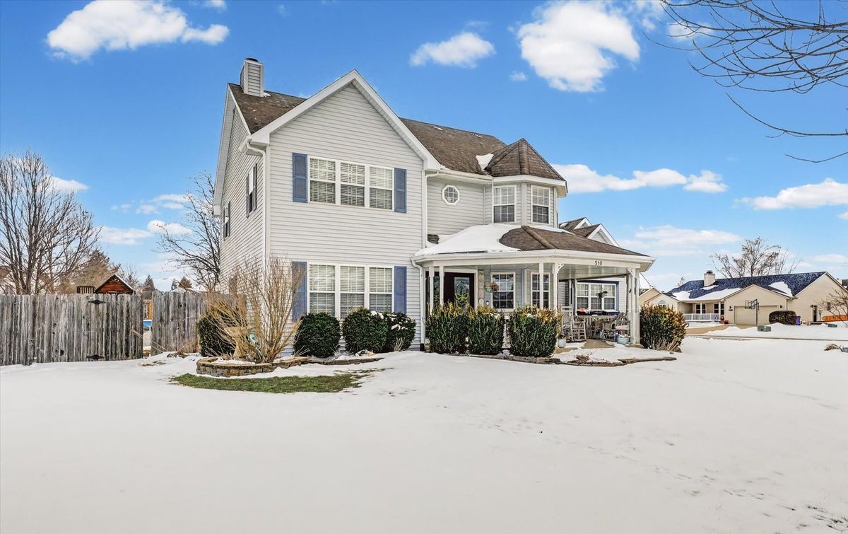 510 Winston Drive, St. Joseph, IL 61873