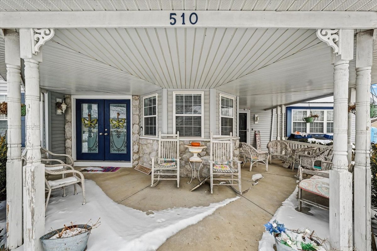 510 Winston Drive, St. Joseph, IL 61873