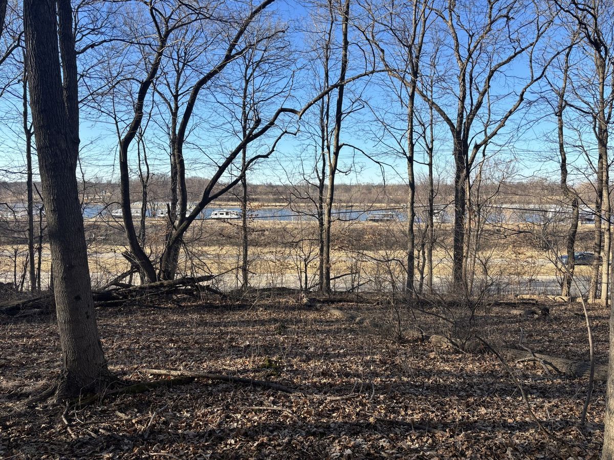 2960 2553rd Road, Seneca, IL 61360