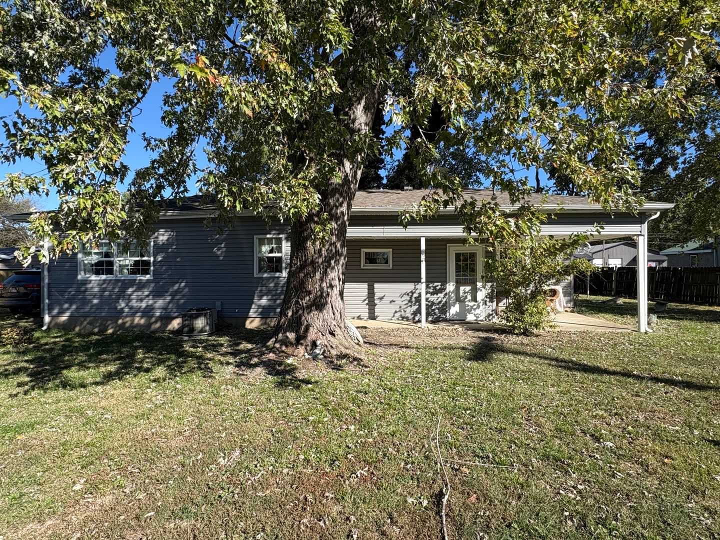 103 N Elm Street — Cambria, IL 62915