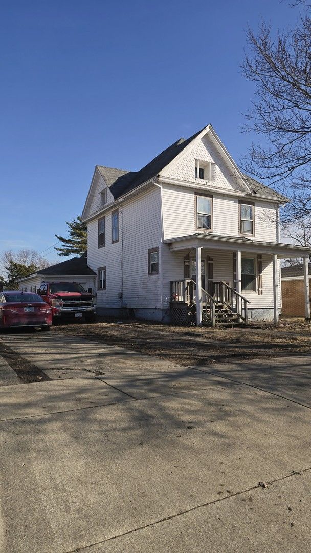 718 5th Street, Hoopeston, IL 60942