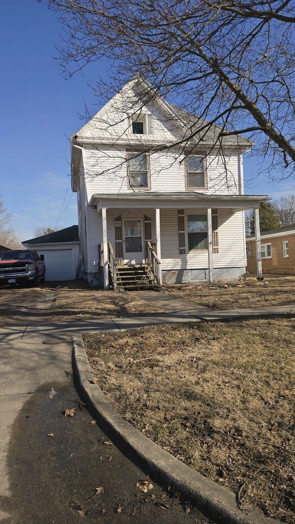 718 5th Street, Hoopeston, IL 60942