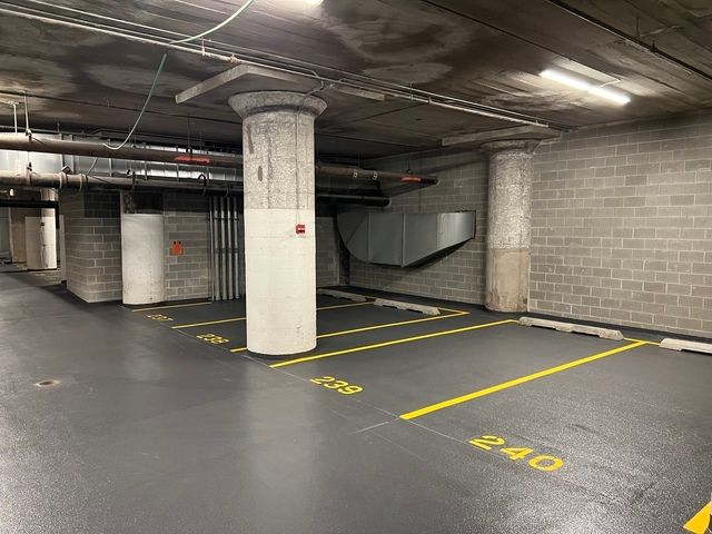 1530 S State Street #239-240 — Chicago, IL 60605