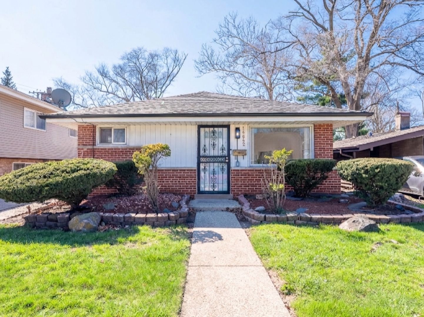 14642 Dorchester Avenue — Dolton, IL 60419