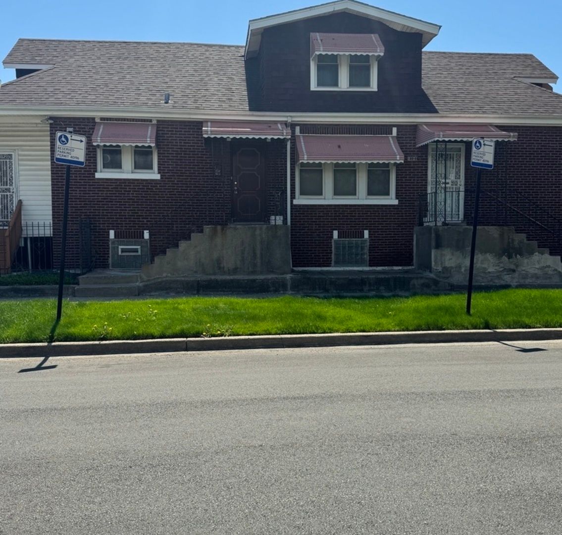 8101 S Harvard Avenue — Chicago, IL 60620