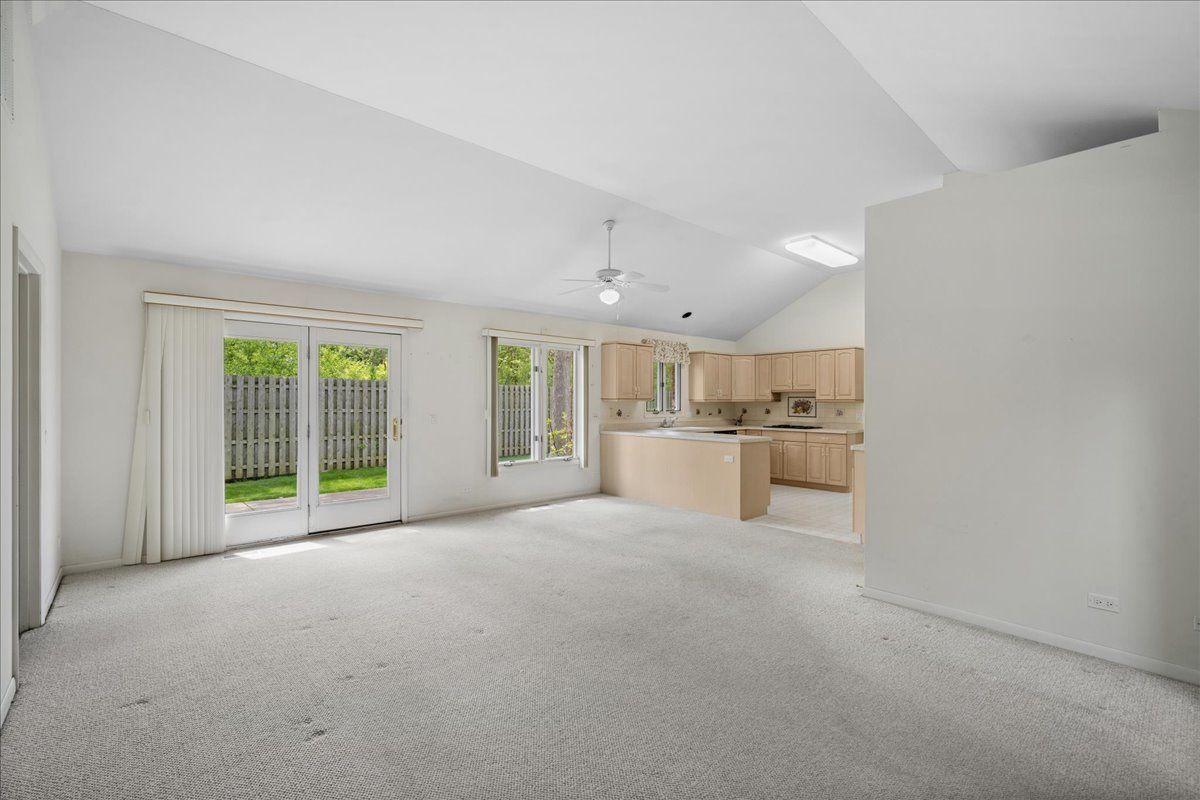 333 Rivershire Court, Lincolnshire, IL 60069