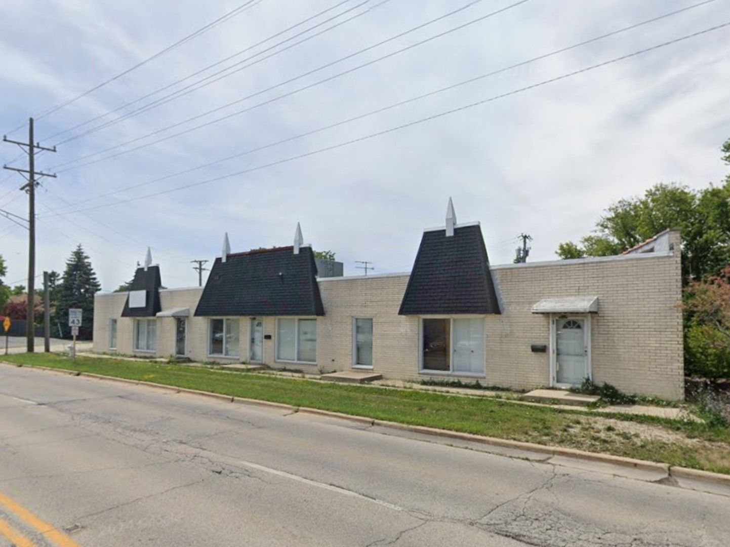 8430 Waukegan Road — Morton Grove, IL 60053